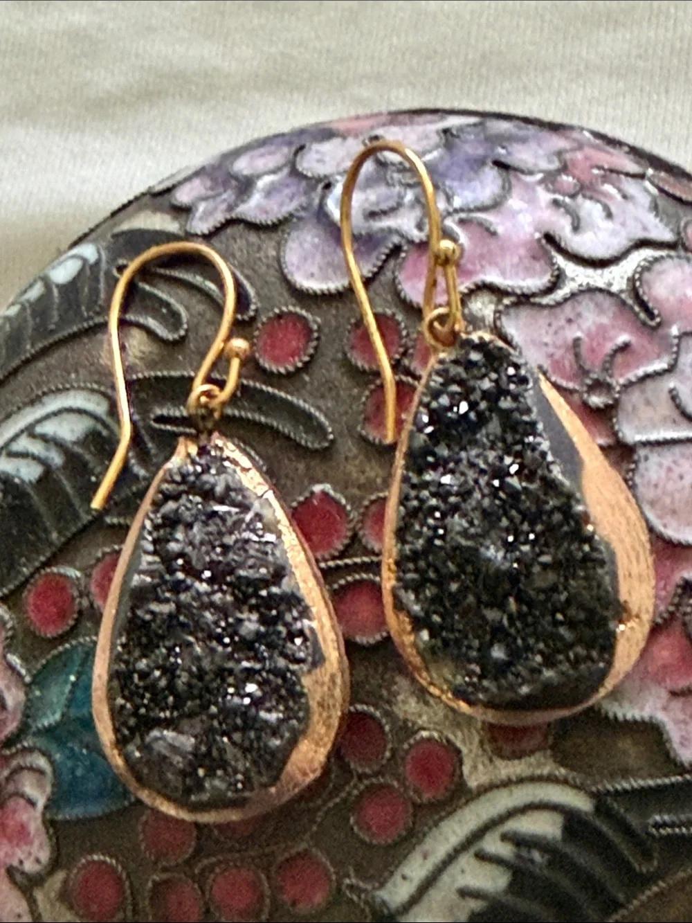 Artisan elegant teardrop